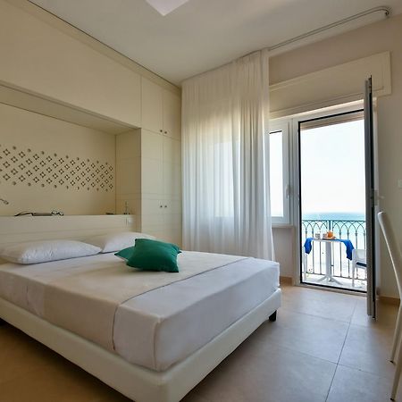 B&B Lungomare Отранто Екстериор снимка